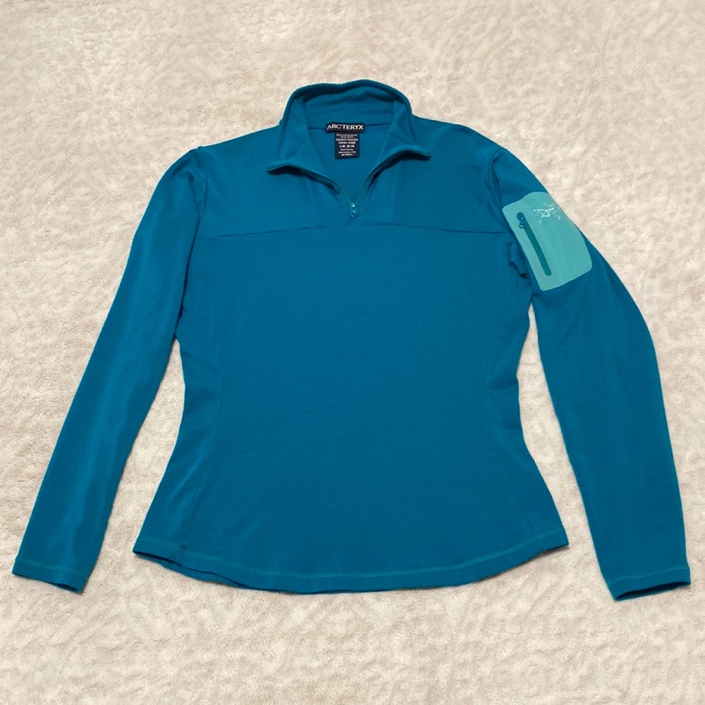 ❌SOLD❌ Arc’teryx RHO LT Zip Neck